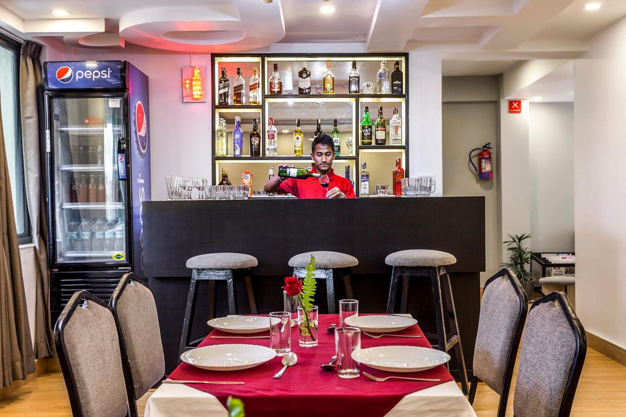 Oyo 123 Hotel Prince Plaza كاتماندو المظهر الخارجي الصورة